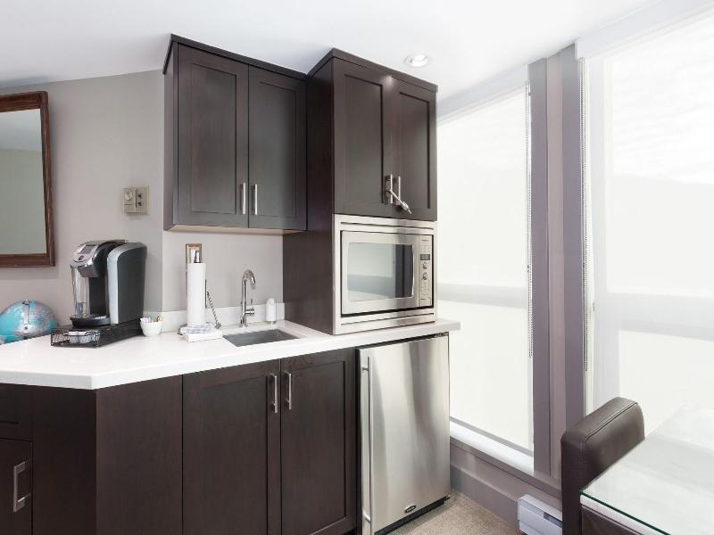 Le Chamois Hotel Whistler image