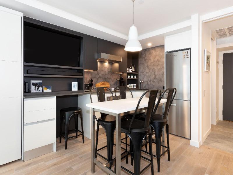 Le Chamois Hotel Whistler image