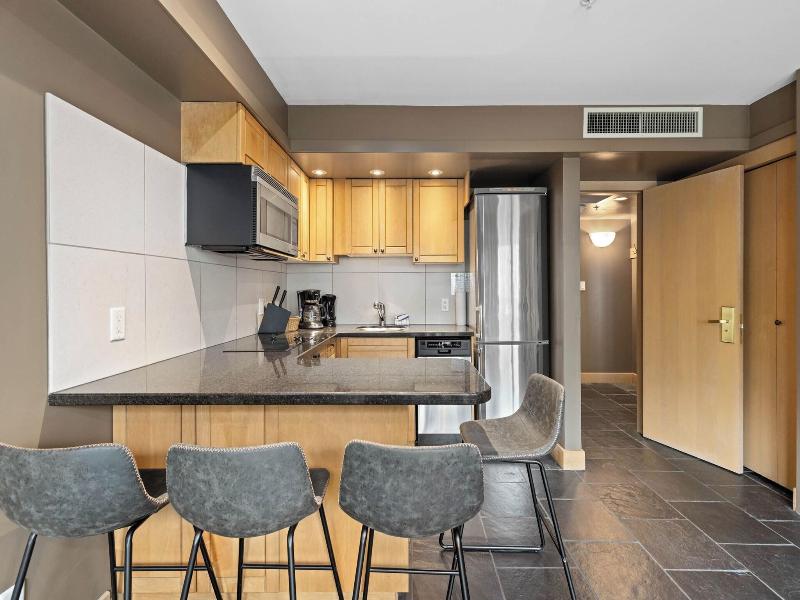 Le Chamois Hotel Whistler image
