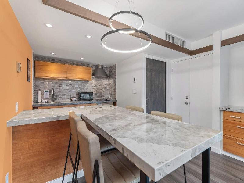 Le Chamois Hotel Whistler image