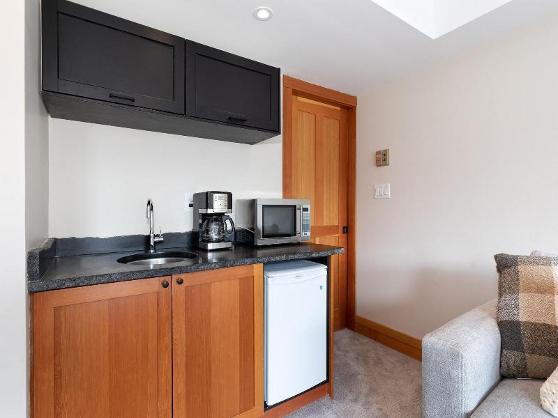 Le Chamois Hotel Whistler image