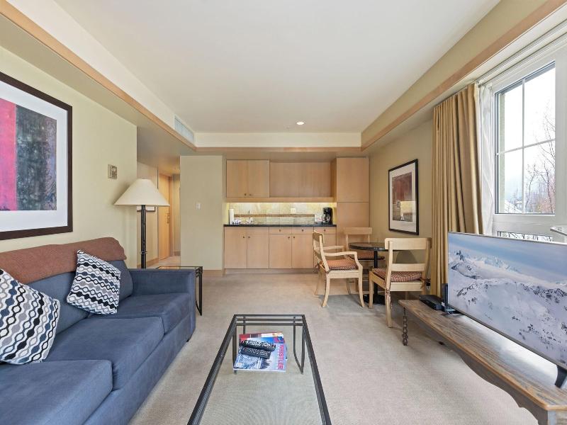 Le Chamois Hotel Whistler image