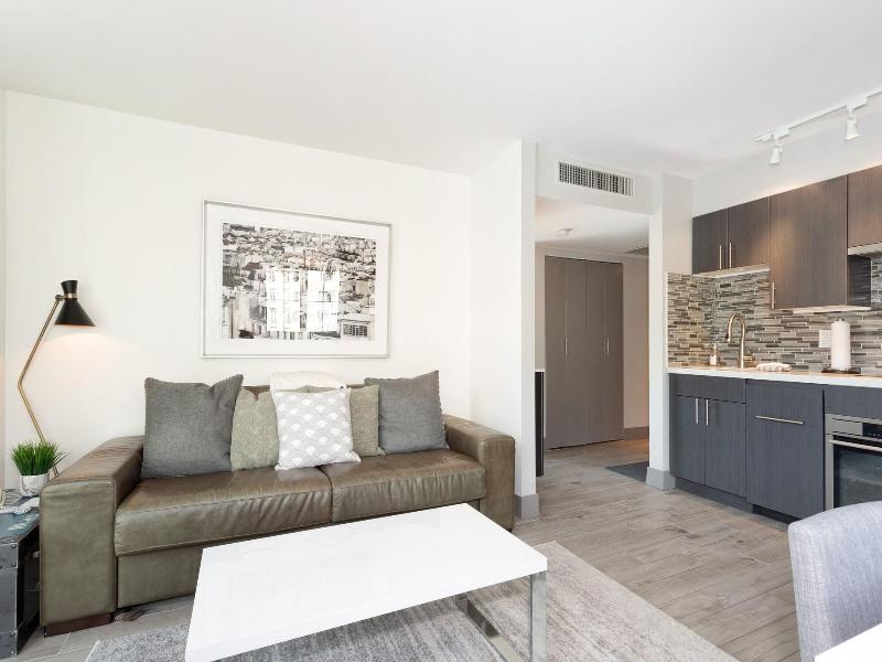 Le Chamois Hotel Whistler image