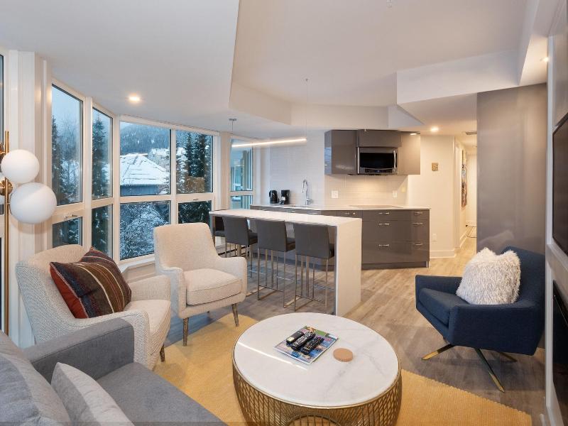 Le Chamois Hotel Whistler image