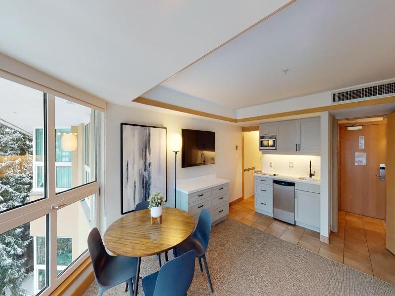 Le Chamois Hotel Whistler image