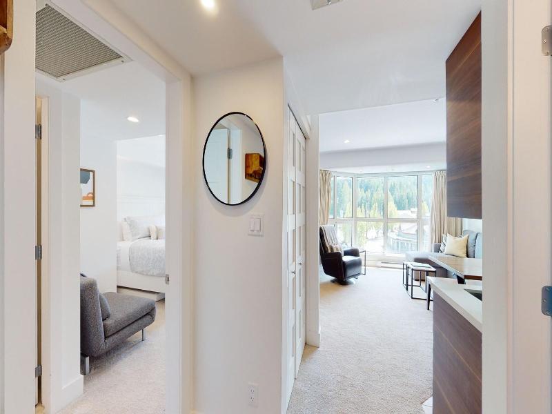 Le Chamois Hotel Whistler image