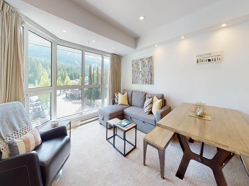 Le Chamois Hotel Whistler image