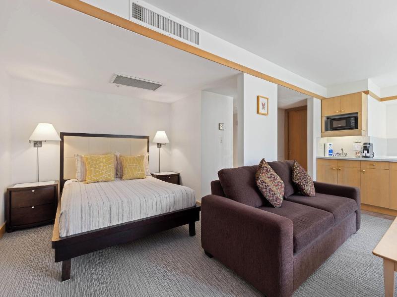 Le Chamois Hotel Whistler image