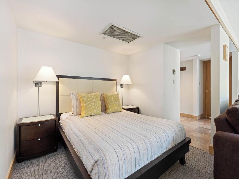 Le Chamois Hotel Whistler image
