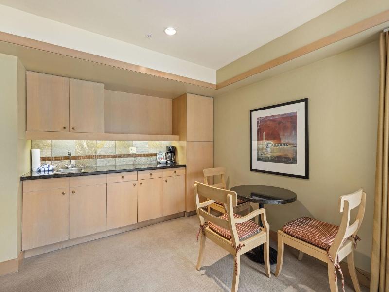 Le Chamois Hotel Whistler image