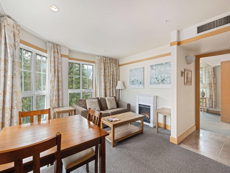 Le Chamois Hotel Whistler image
