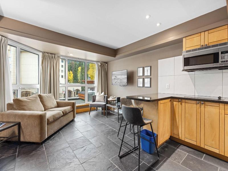 Le Chamois Hotel Whistler image