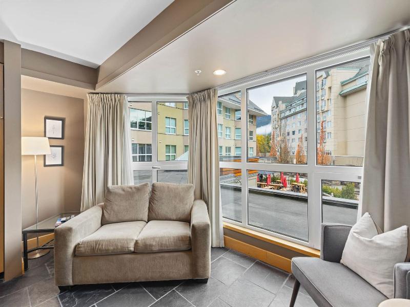 Le Chamois Hotel Whistler image