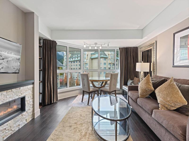 Le Chamois Hotel Whistler image