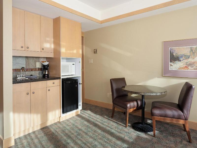 Le Chamois Hotel Whistler image