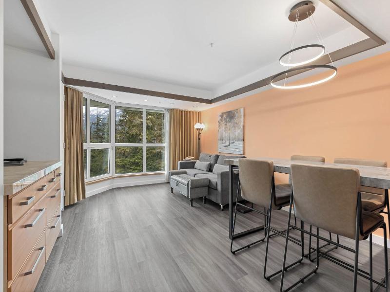 Le Chamois Hotel Whistler image