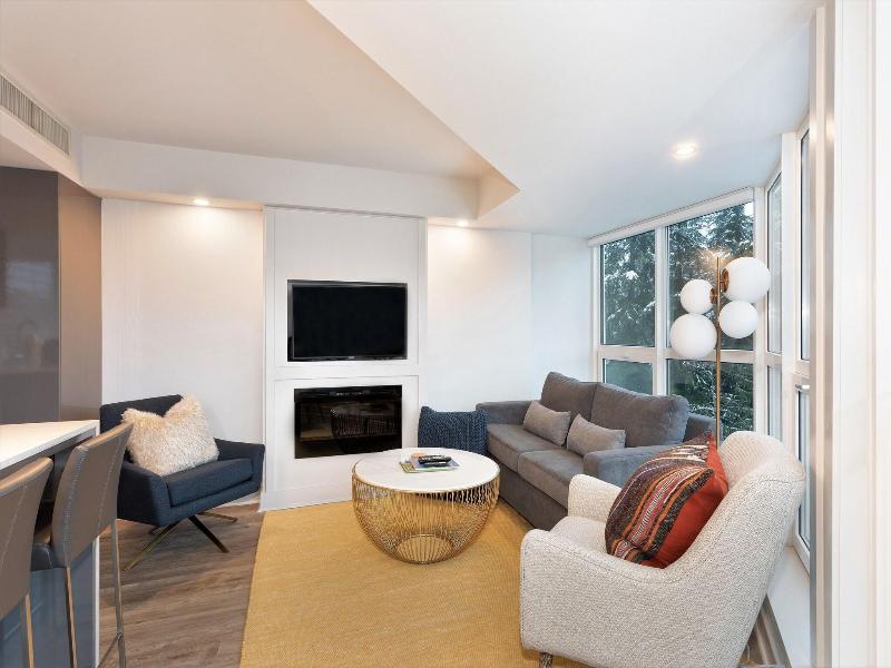 Le Chamois Hotel Whistler image