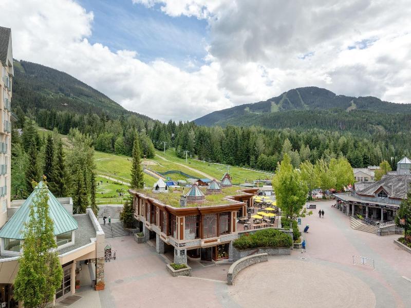 Le Chamois Hotel Whistler image