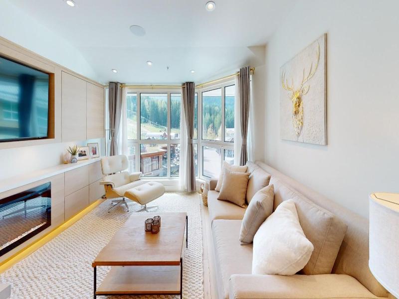 Le Chamois Hotel Whistler image