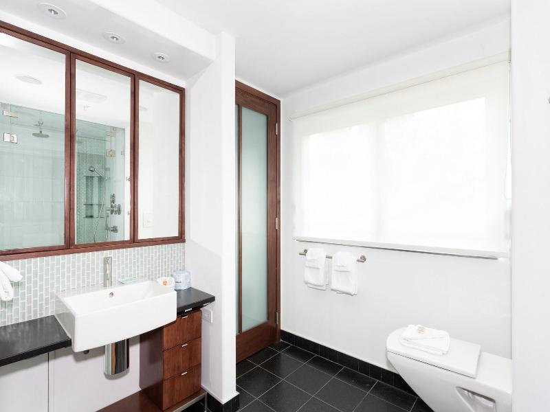 Le Chamois Hotel Whistler image