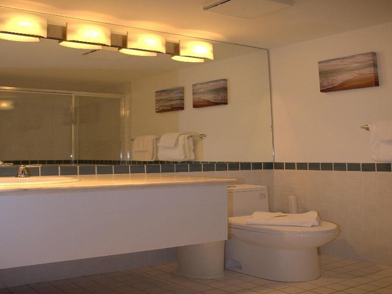 Le Chamois Hotel Whistler image