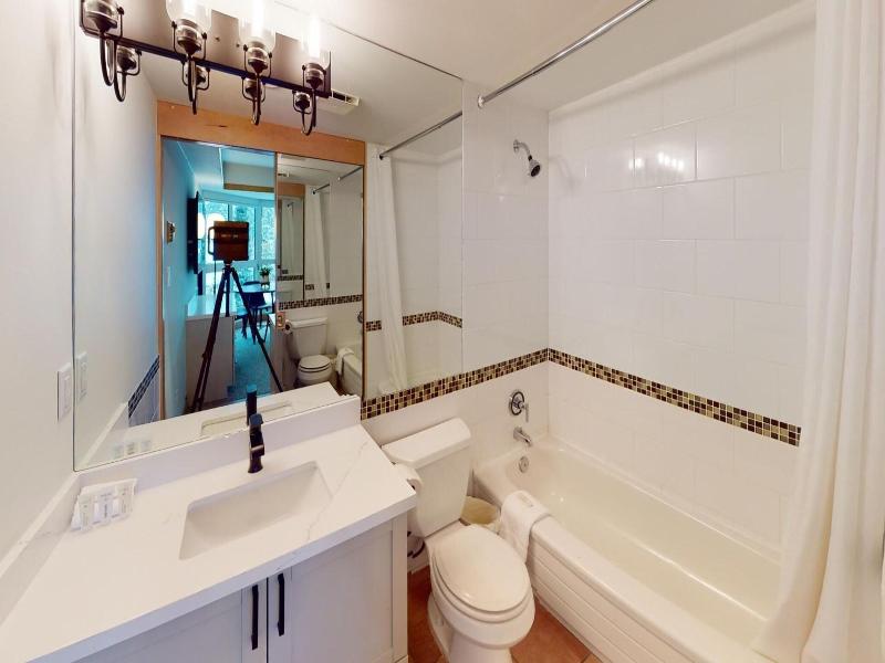 Le Chamois Hotel Whistler image