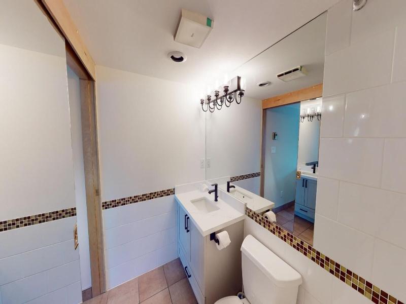 Le Chamois Hotel Whistler image