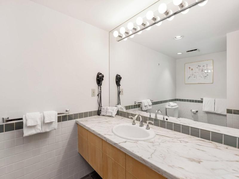 Le Chamois Hotel Whistler image
