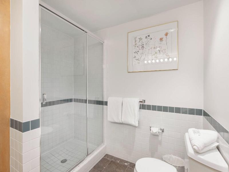 Le Chamois Hotel Whistler image