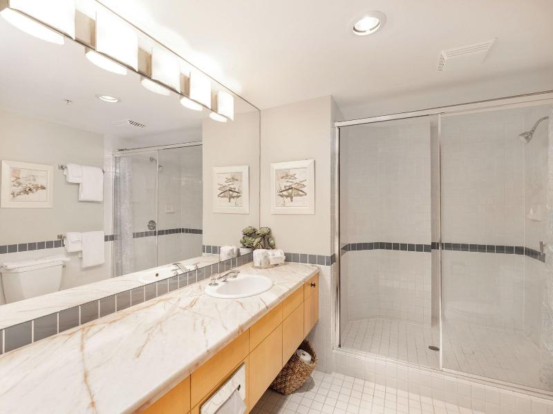 Le Chamois Hotel Whistler image