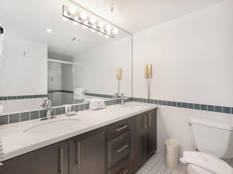 Le Chamois Hotel Whistler image