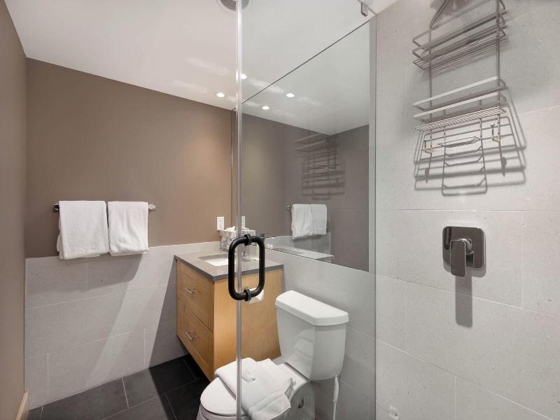 Le Chamois Hotel Whistler image