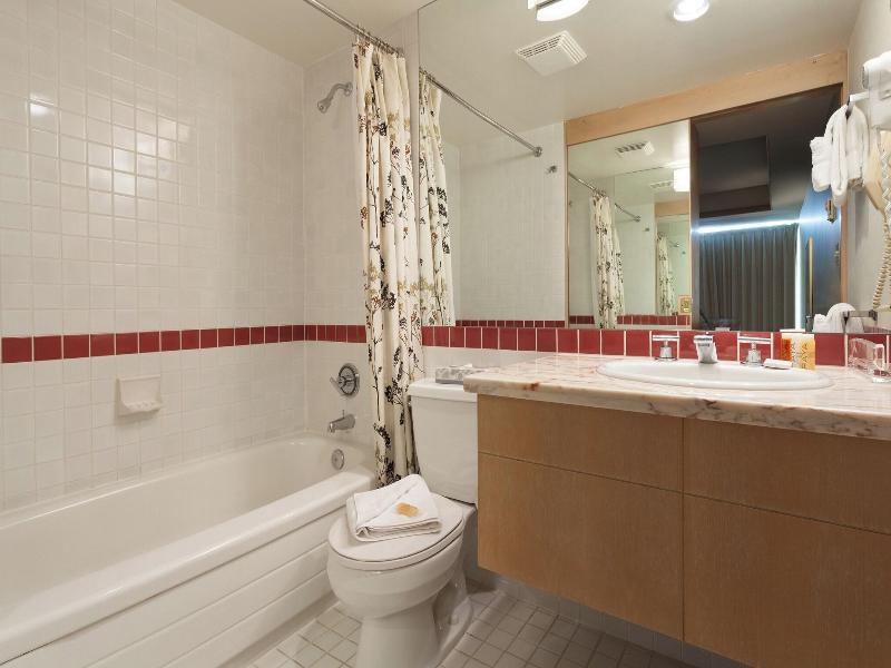 Le Chamois Hotel Whistler image