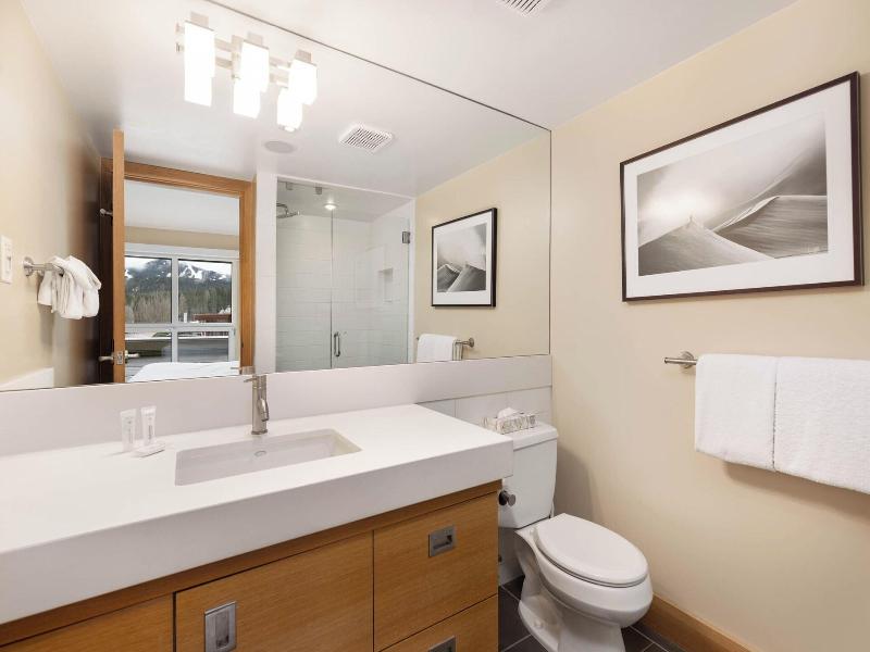 Le Chamois Hotel Whistler image