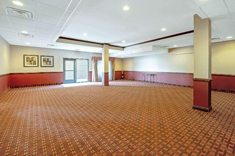 La Quinta Inn & Suites Woodward image