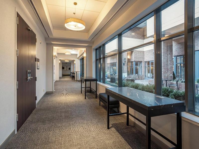 Sheraton Suites Old Town Alexandria image