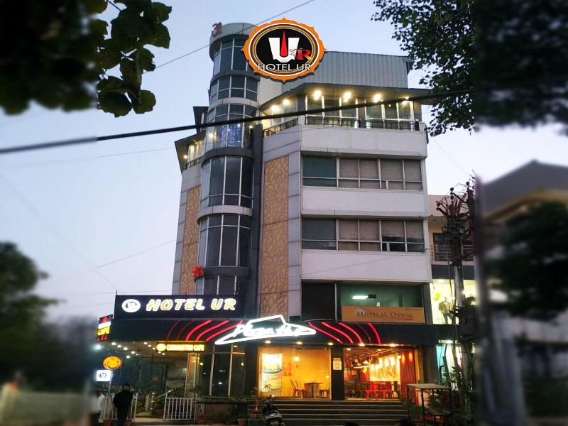 Hotel U. R.