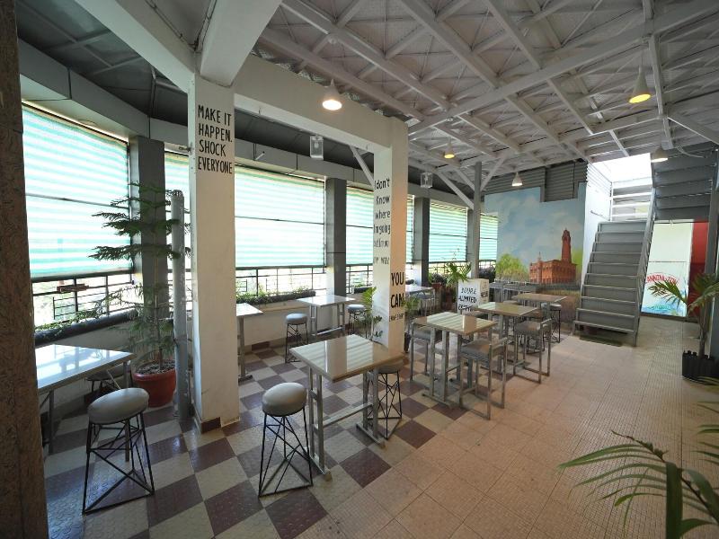 Hotel U. R.