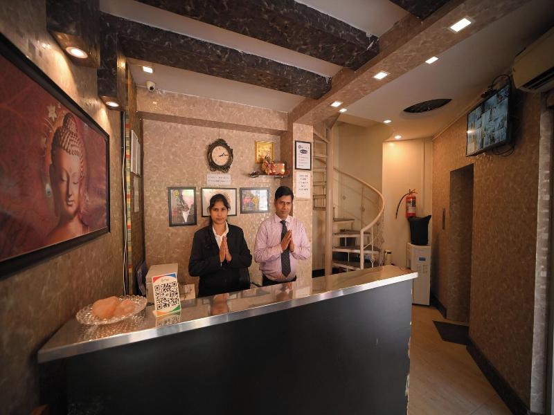Hotel U. R.