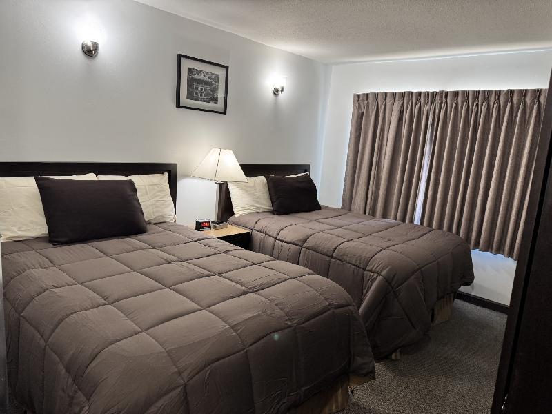 Happy Day Inn image