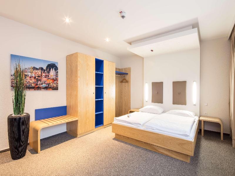 Global Inn image