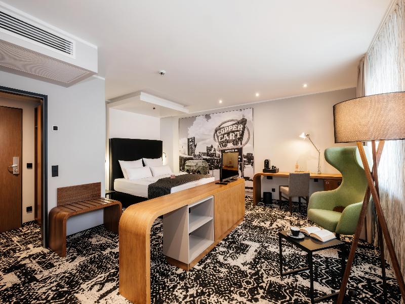 Global Inn image