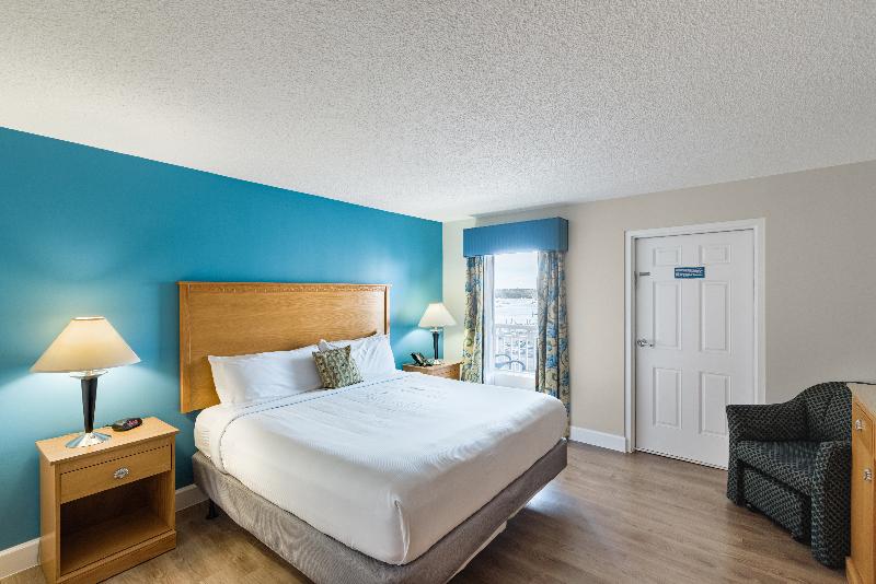 Ocean Key Resort image