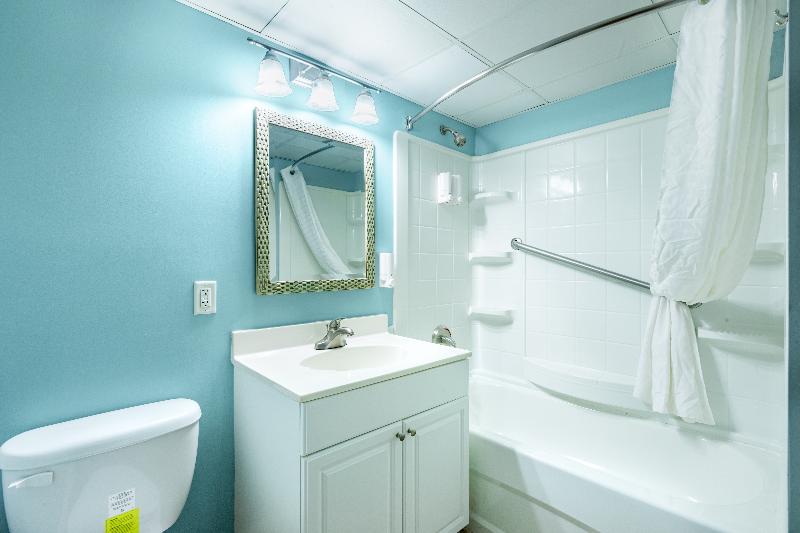 Ocean Key Resort image