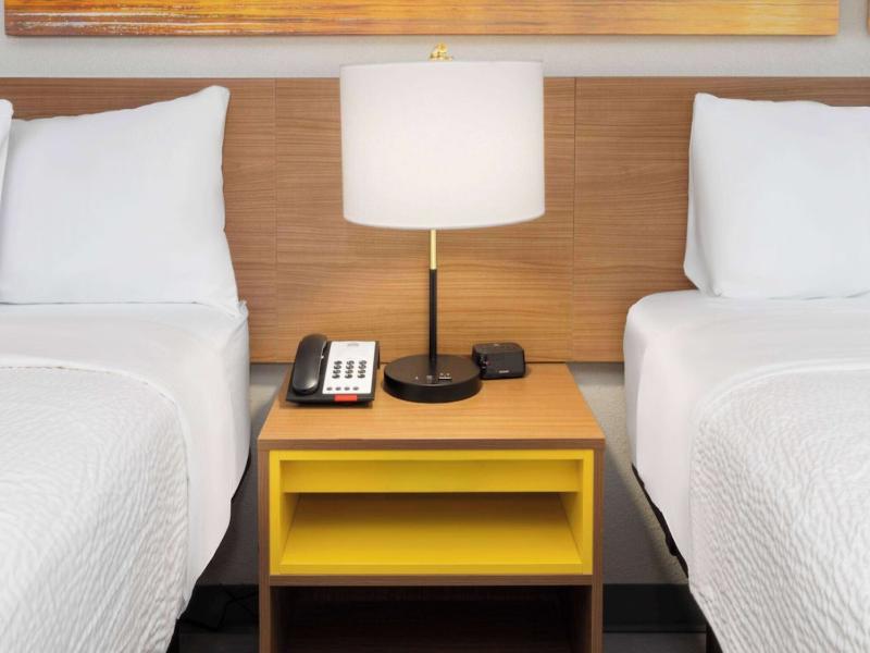 Days Inn & Suites By Wyndham Vicksburg image