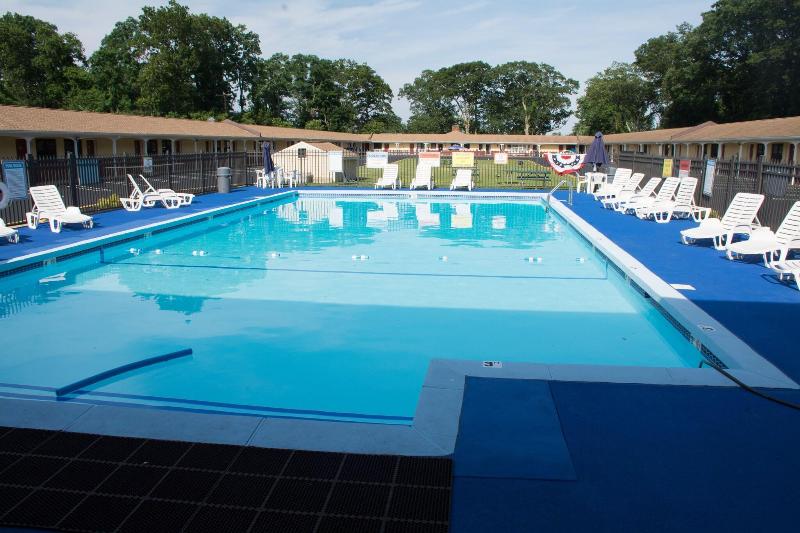 Atlantic Inn and Suites image