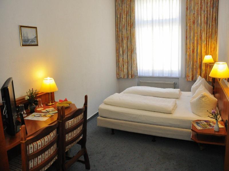 Brocki's Hotel Stadt Hamburg image