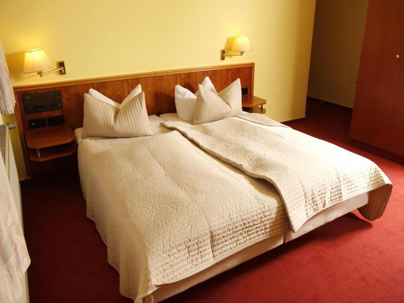 Brocki's Hotel Stadt Hamburg image