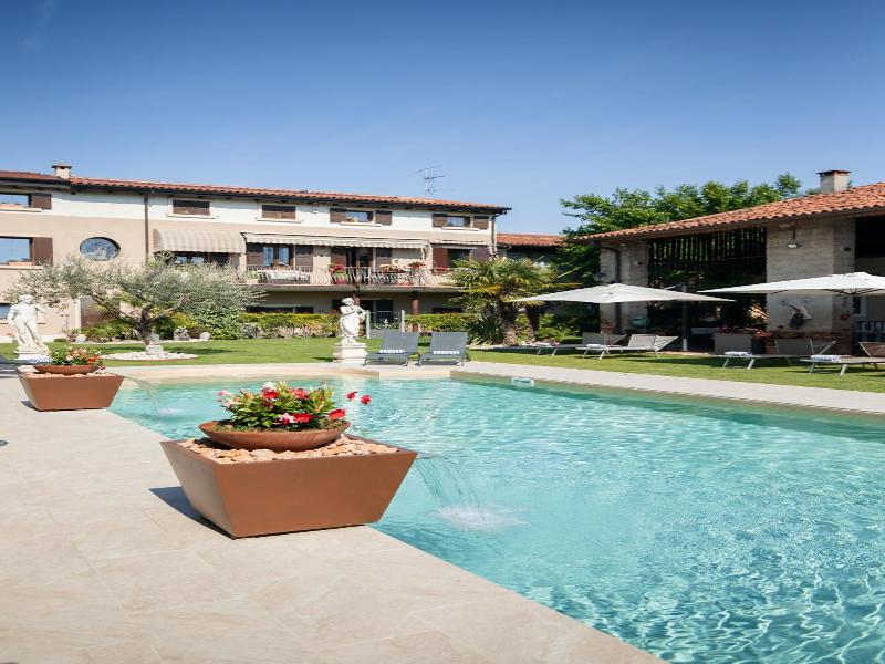 Residence Cà di Capri image