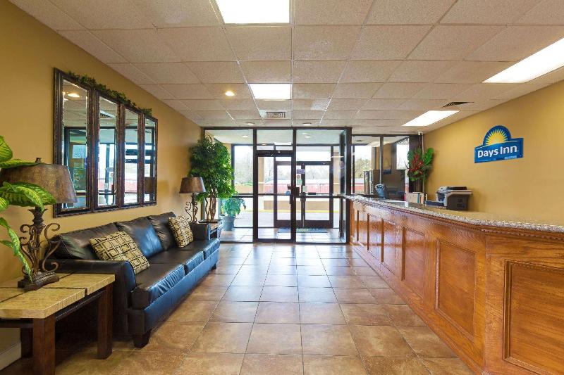 Baymont By Wyndham Lafayette image